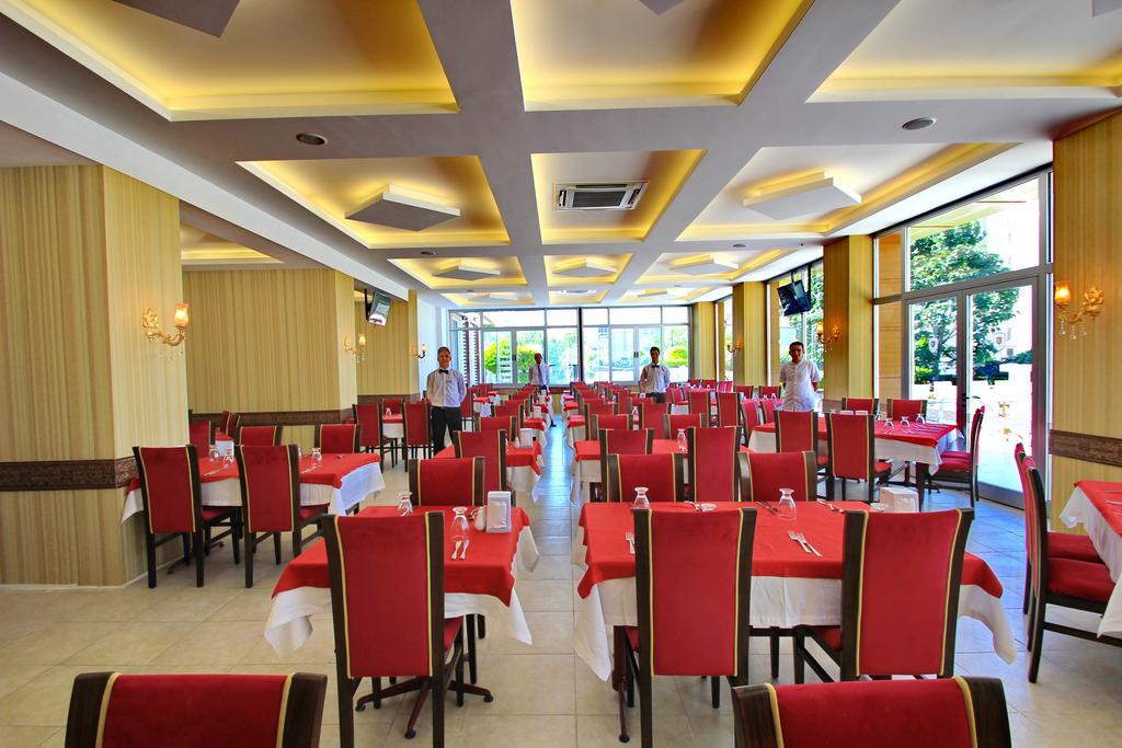Royal Palace Kusadasi Hotel エクステリア 写真