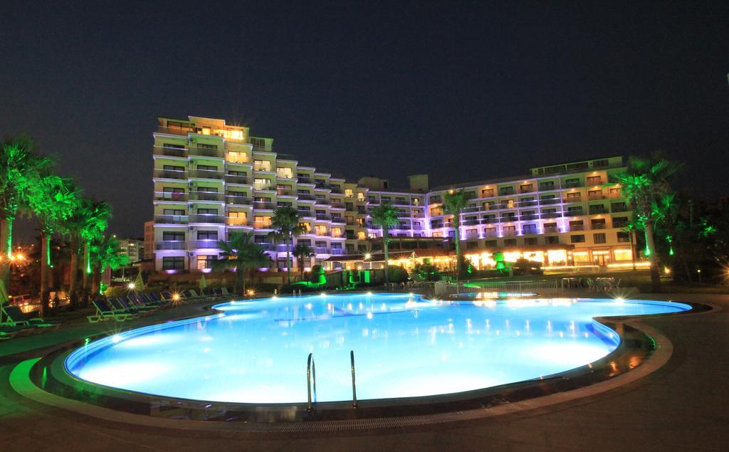 Royal Palace Kusadasi Hotel エクステリア 写真