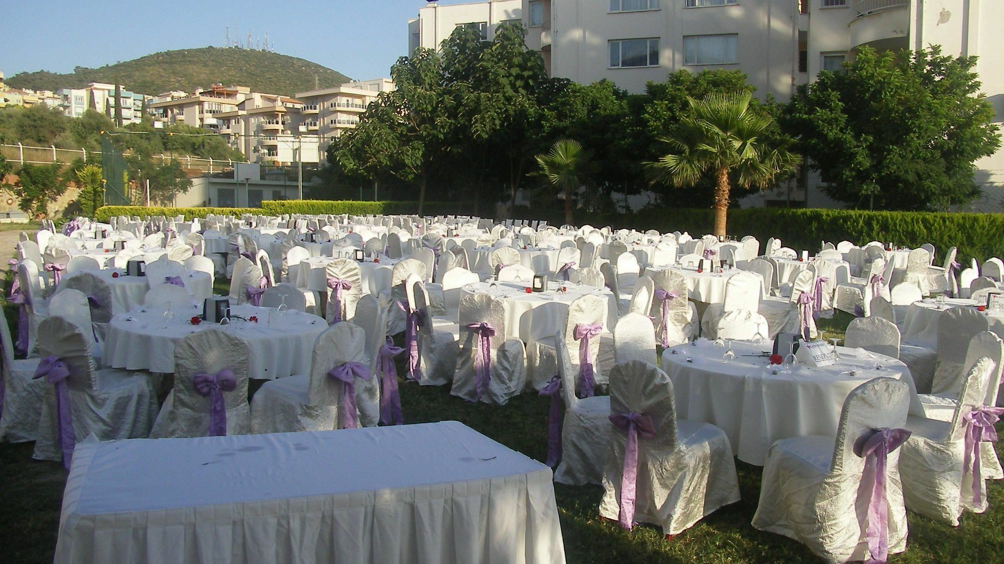 Royal Palace Kusadasi Hotel エクステリア 写真